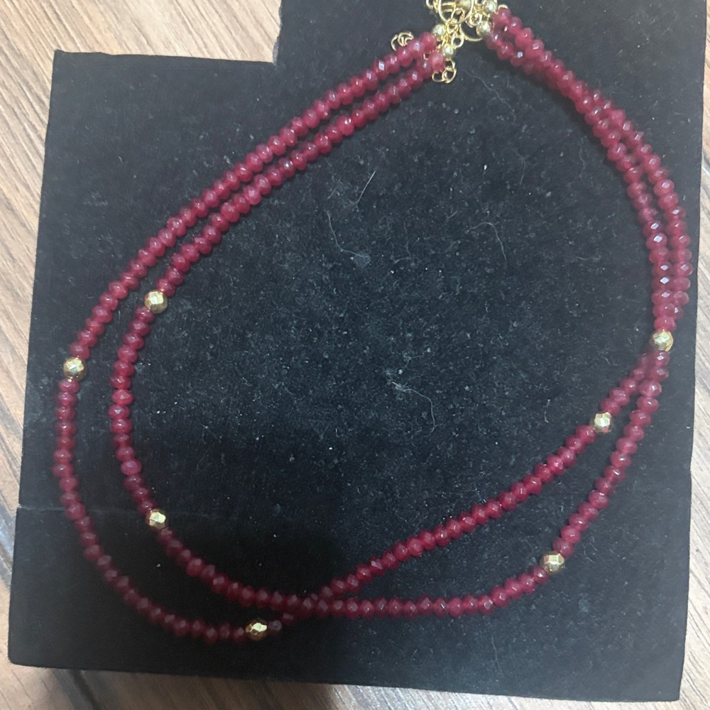 Elegant Red Beaded Necklace with Gold Accents jade